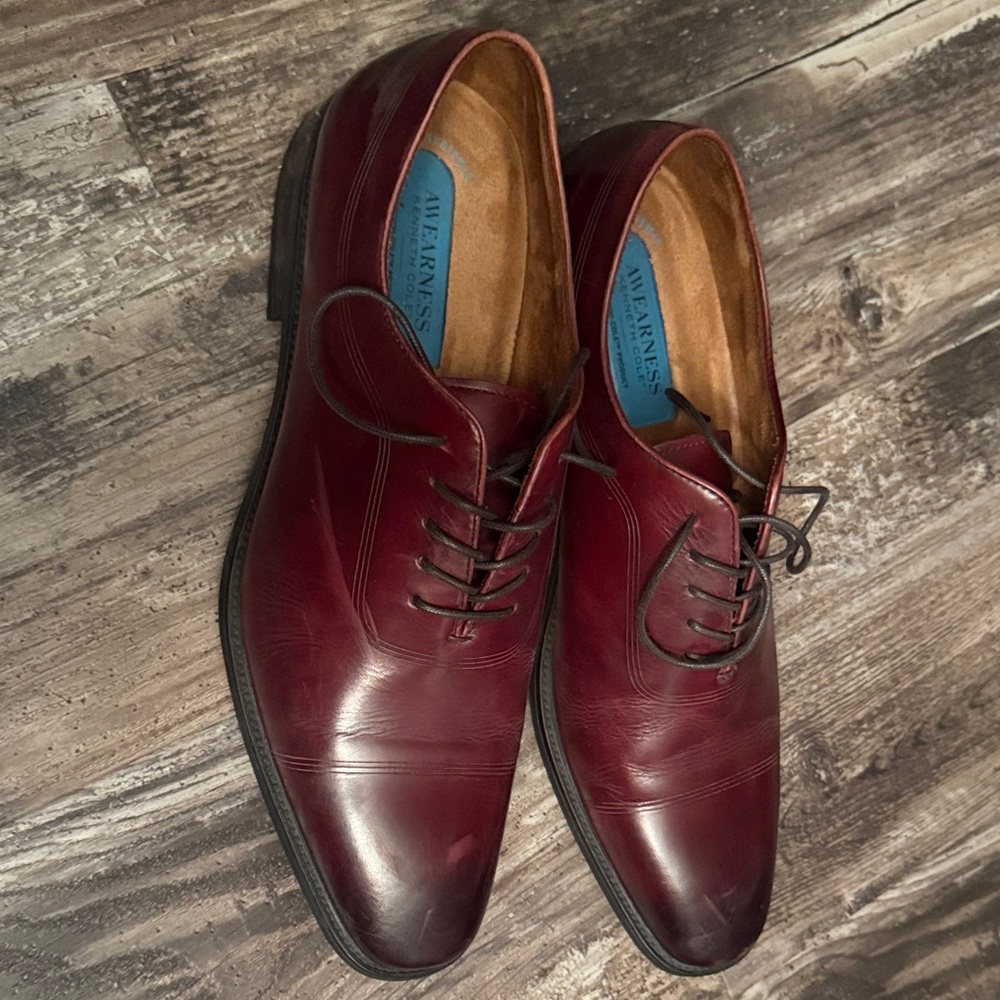 Kenneth Cole Men's Burgundy Leather Oxfords